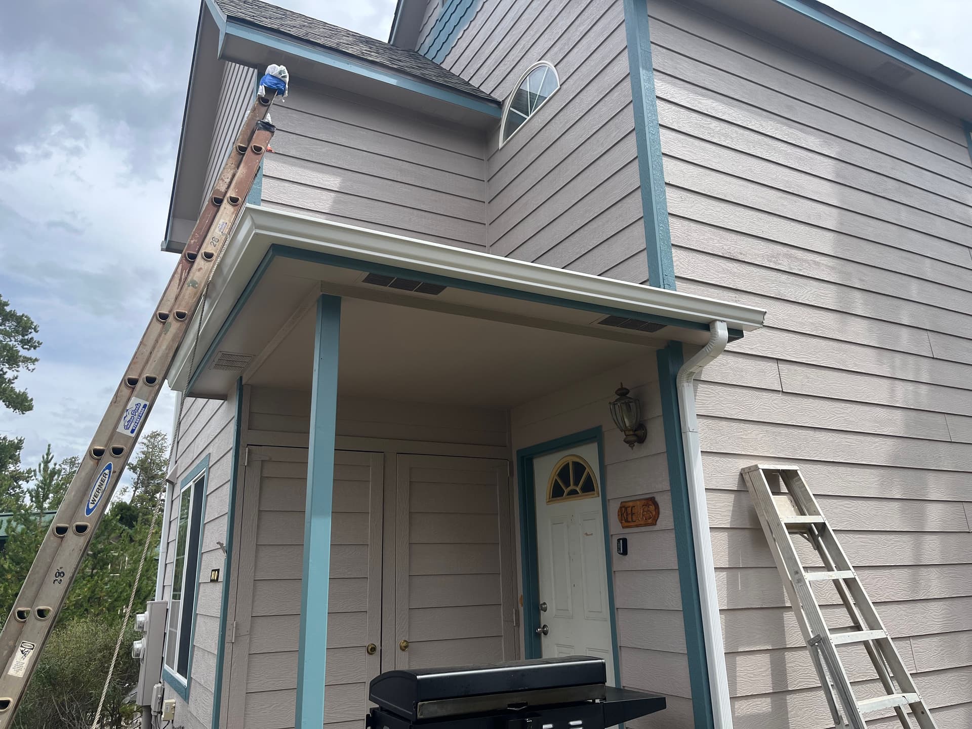 Gallery photos for Exterior House Painting in Colorado: Image #1